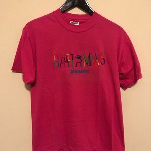 VINTAGE NASSAU BAHAMAS M SHIRT STITCHED PINK 90s